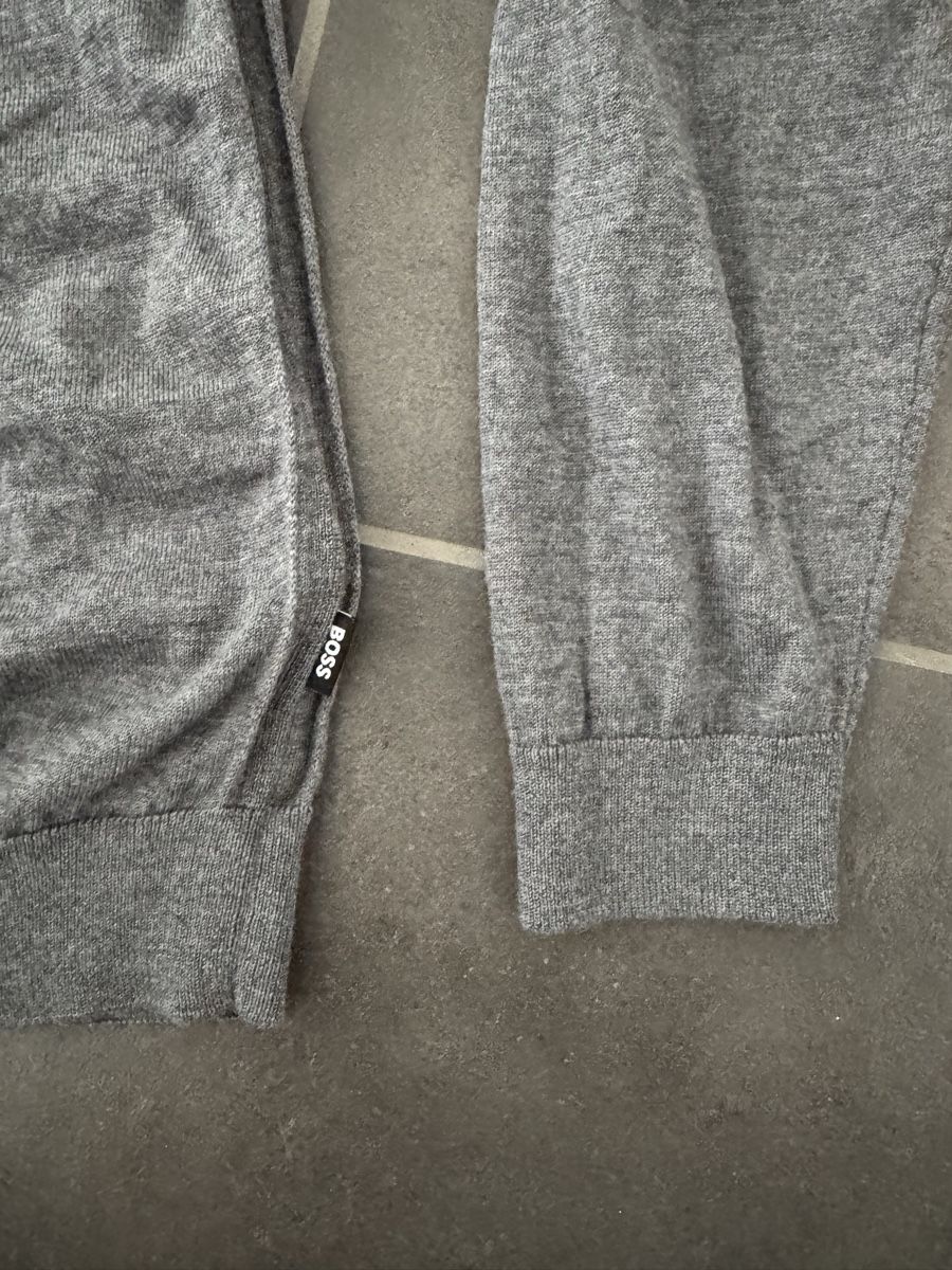 Hugo Boss Maglioni & Felpe: Hugo Boss Pullover Gr. S/M – Usato da Frauenfeld venduto da Reto89 2
