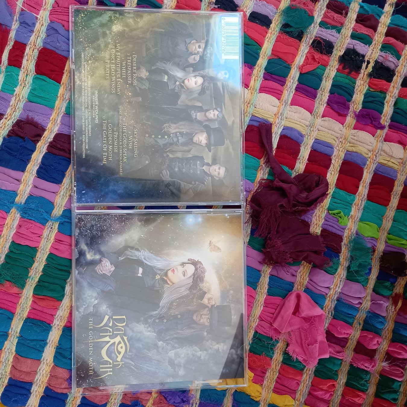 CD: Dark Sarah- the golden... – Usato da St-Cergue venduto da VeganWarrior