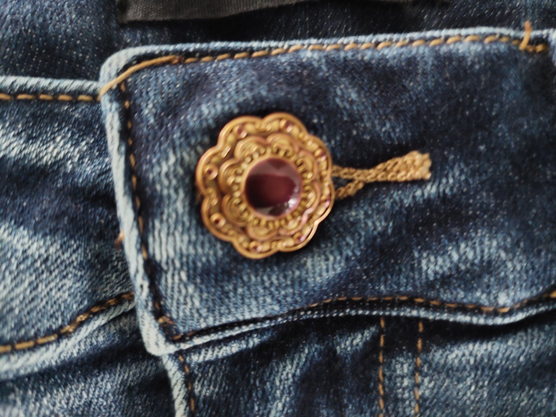 Desigual Jeans: Jeanshose Desigual Gr. 28 – Nuovo (secondo la descrizione) da Wil SG venduto da ram_c5j2 8