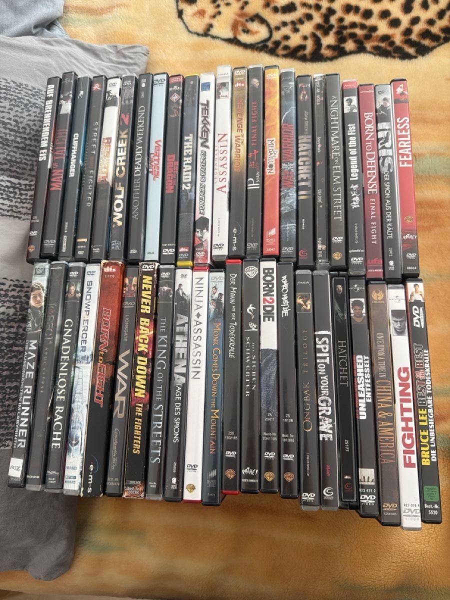 Alle DVDs: DVD-Sammlung Action/Horror/Karate Filme  – Gebraucht aus Wangen b. Olten von Sarina93881621