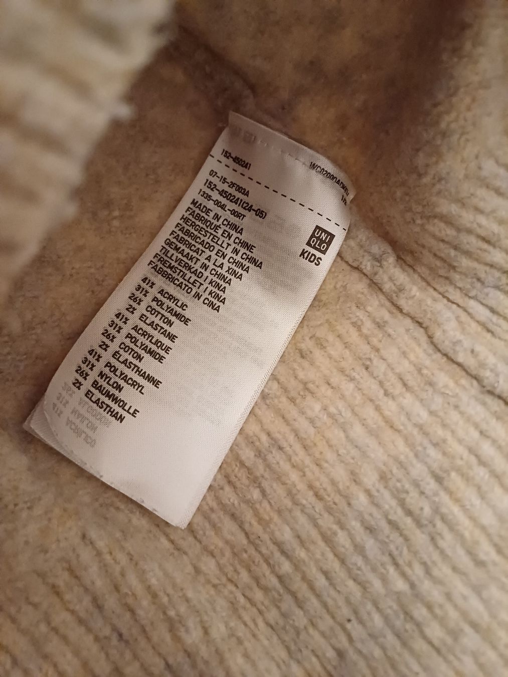 Maglioni & Felpe: KINDER STRICKPULLOVER - Marke: Uniqlo - Grösse: 13Y(160) – Usato da Würenlos venduto da JRP_71 2