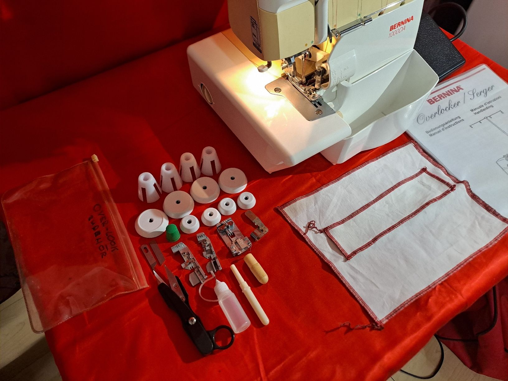 Bernina Macchine da cucire: Bernina 1000DA Overlock – Usato da Belp venduto da amalija 1