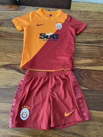 Galatasaray Fussball Dress Gr. 98-104 Nike