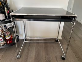 USM Haller Schreibtisch schwarz