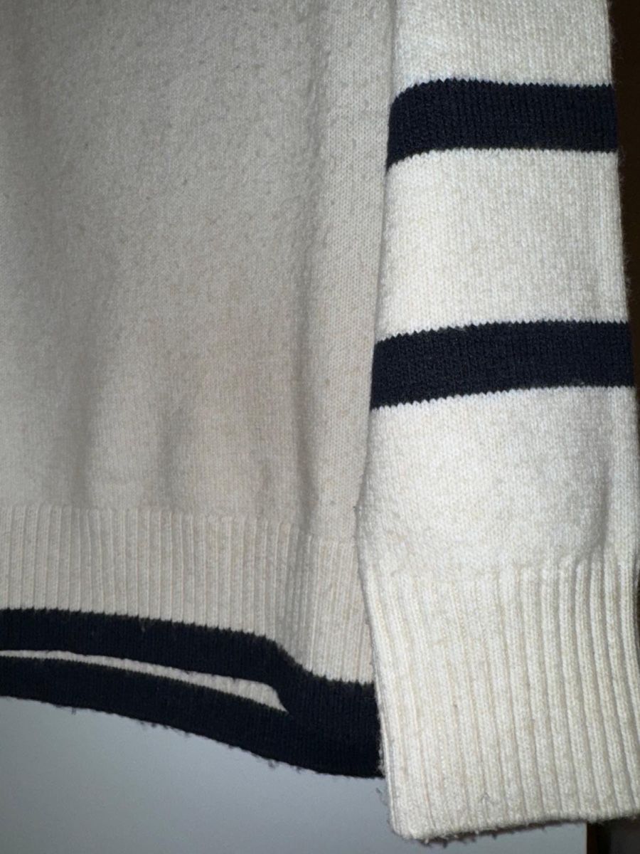 Pullover & Sweatshirts: Pullover mit gestreifften details XS elegant mit rollkragen – Gebraucht aus Zofingen von ismail01a 3