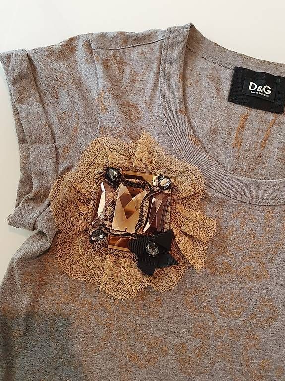 Dolce & Gabbana T-shirt: T-shirt D&G – Usato da Grand-Lancy venduto da kri_qk5y 1