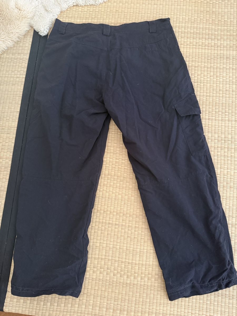 Mammut Hosen: Mammut Trekking Pants Size L Black – Gebraucht aus Basel von bod_zv56 1