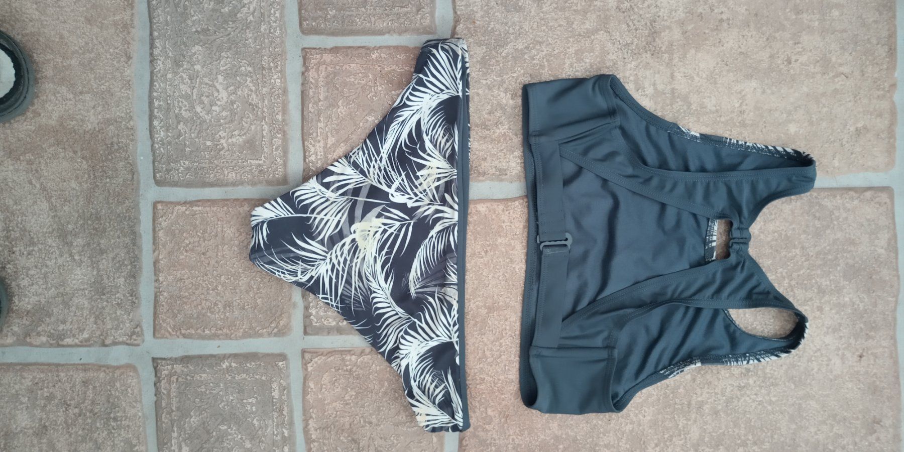 Costumi da bagno & Bikini: NEU PULP Sportliches Bikini mit tropischem Muster M eher S – Nuovo (secondo la descrizione) da St. Gallen venduto da Hereplaysmusic 6