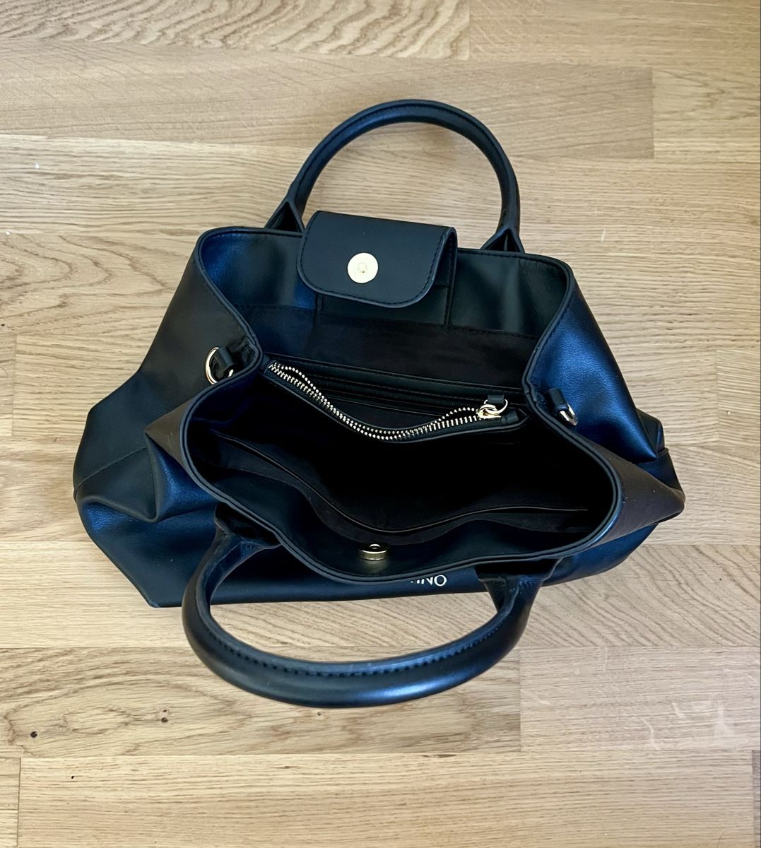 Valentino Borse da donna: Handtasche Valentino schwarz – Usato da Basel venduto da Samo_Li 2