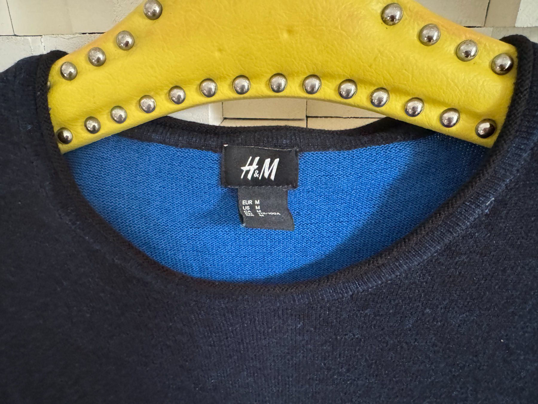 Pullover & Sweatshirts: coole dunkelblau blaue Feinstrickpullover Pullover gr M (L) – Gebraucht aus Zürich von Malco0 1