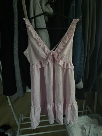 Sommerliches Shein Kleid, Rosa, Grösse S - Neuwertig!