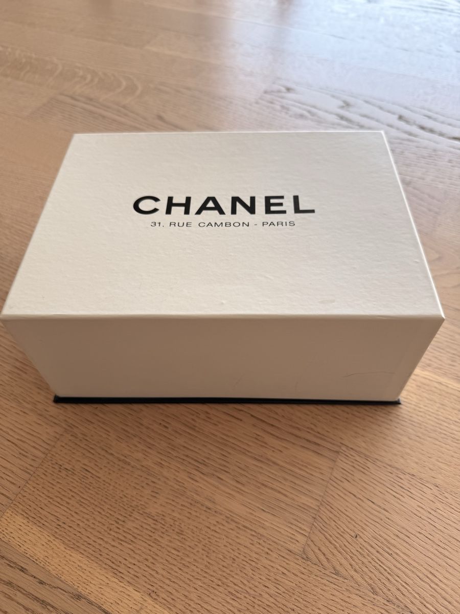 Chanel Sacs femmes: Vintage Chanel Mini Square Flap in Navy – D'occasion à Uster par ursonja01 9