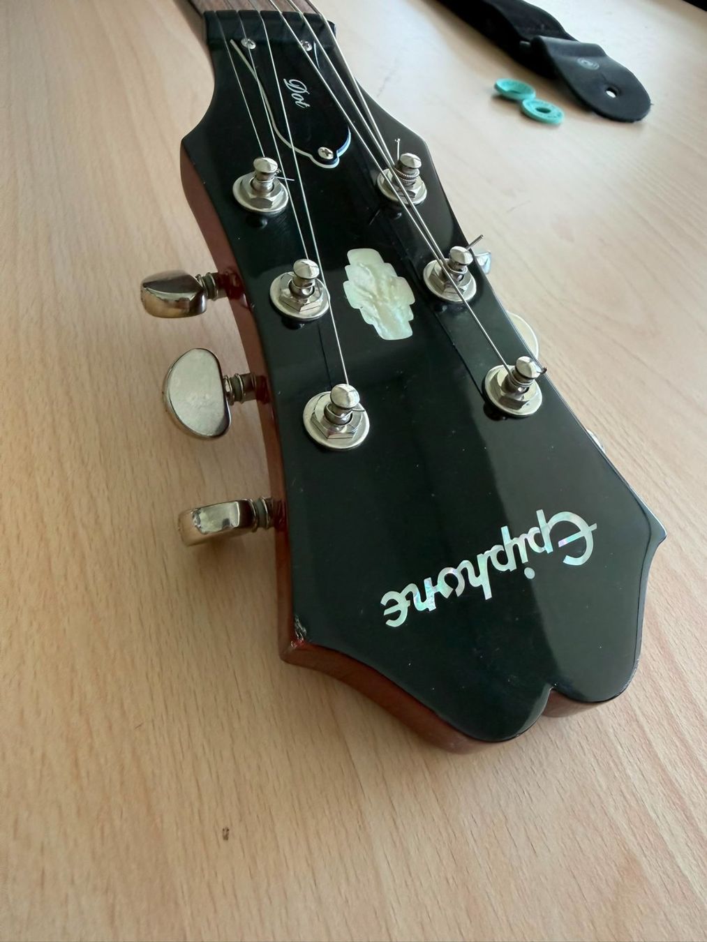 Epiphone Musikinstrumente: Magnifique Epiphone ES-335 Dot Cherry – Gebraucht aus La Chaux-de-Fonds von inf_gt2x 4