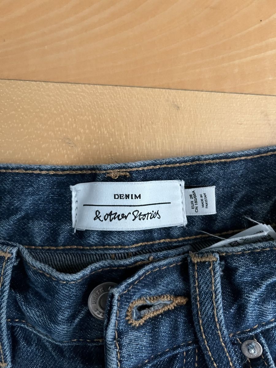 Other Stories Jeans: &Other Stories straight jeans – Usato da St-Sulpice VD venduto da ema_8fvg 1