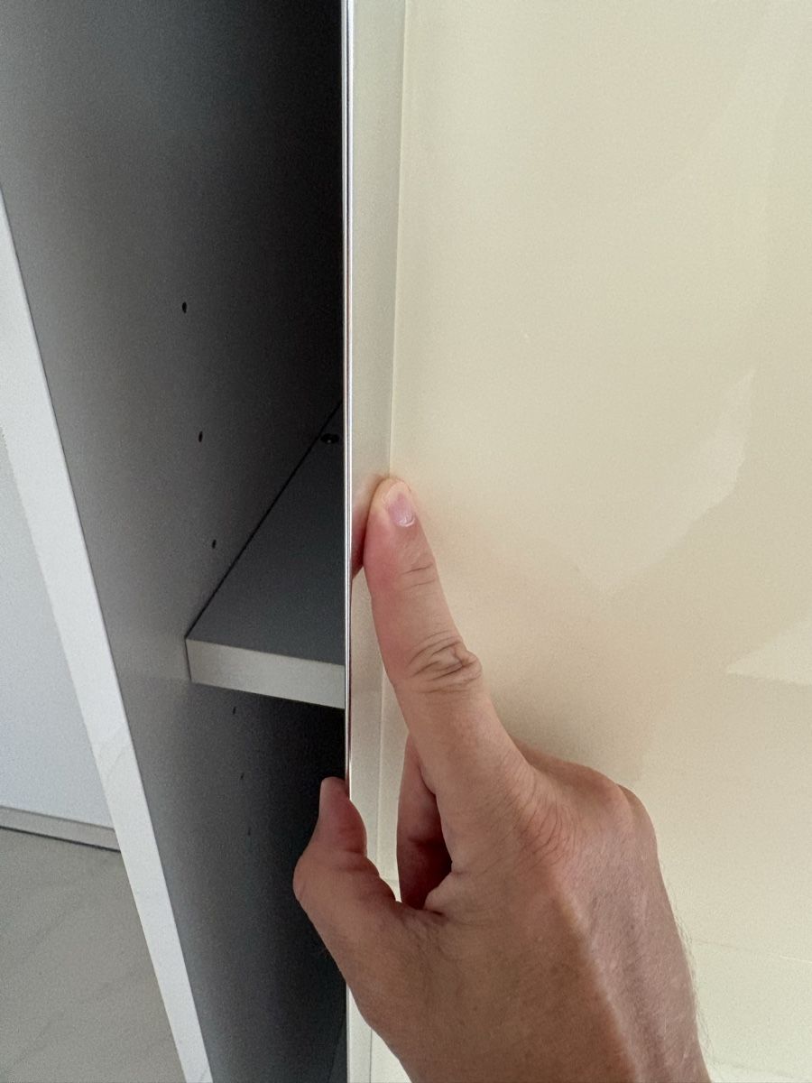 Schränke: Kleiderschrank Weiss (Creme) Hochglanz – Gebraucht aus bettlach von Falonef 3