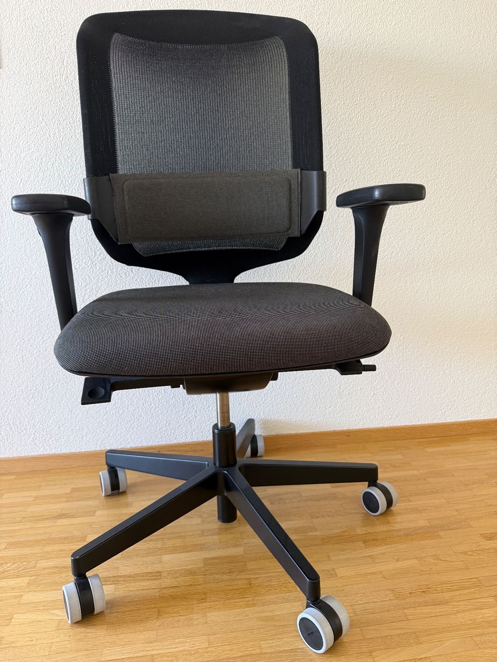 Giroflex Sedie: Bürostuhl ergonomisch – Usato da Zürich venduto da rje_92p6