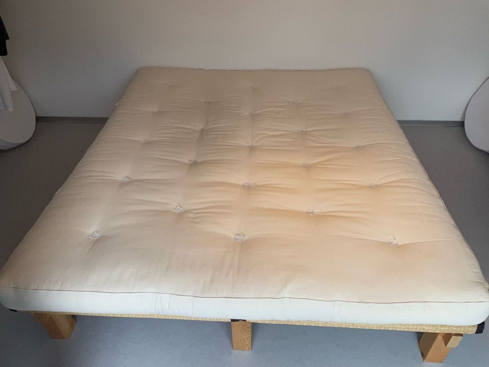 Futonmatratze 180x200 mit Naturlatexkern Kaufen auf Ricardo