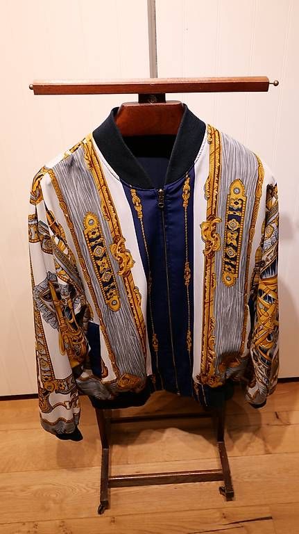 Giacche: Versace Reversible Bomber Medusa Barock Wendebomber – Usato da Gutenswil venduto da jj1980ch 4