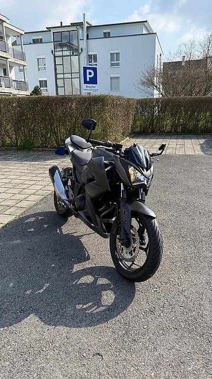 Route: Kawasaki z300  – D'occasion à Steffisburg par Mihaeldanev