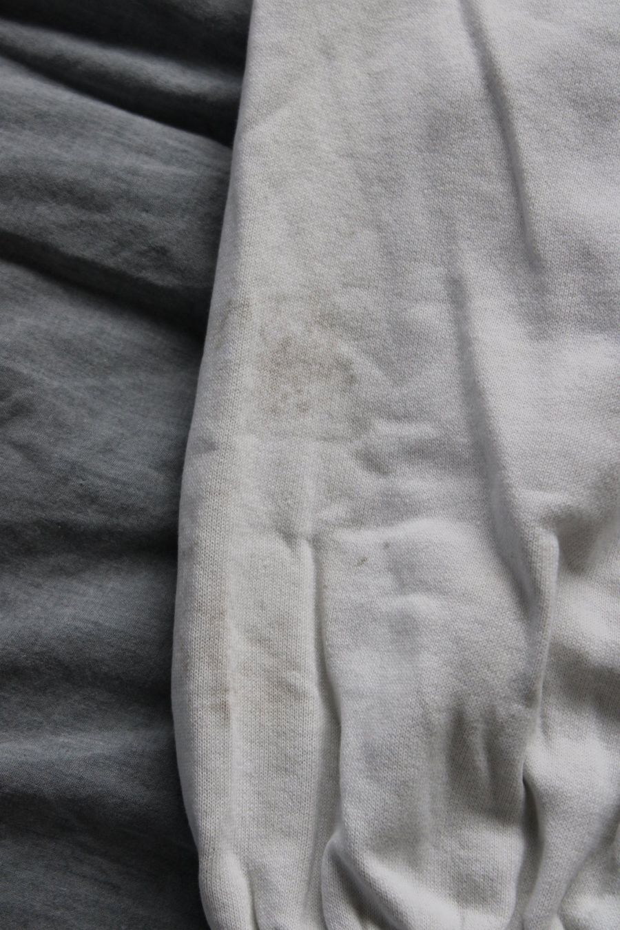 Pantaloni: Jogginghose Hawaii off-white – Usato da Hombrechtikon venduto da lehnerrr 4