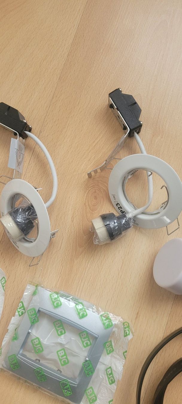 Componenti elettronici: Verschiedene Elemente der Elektrizität und Kabel – Nuovo (secondo la descrizione) da Schöfflisdorf venduto da CrRG21 4