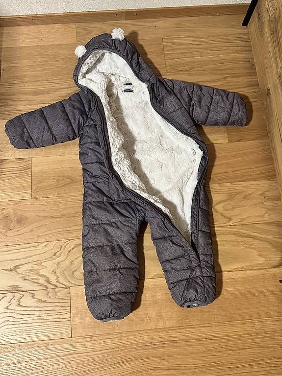 Completi: Baby Schneeanzug G,86/92 – Usato da Illnau venduto da Fakiraa 1