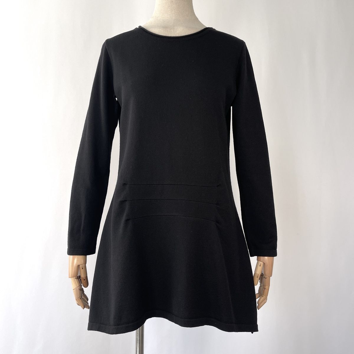 Kleider: YUKAI Wool Mini Dress/Sweater – Neu (gemäss Beschreibung) aus Emmen von Avviivva_Com2023