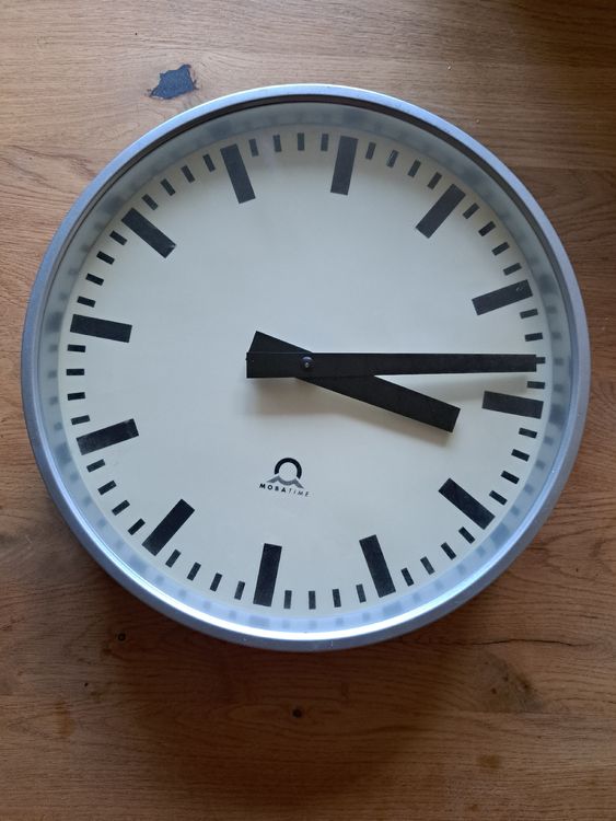 Moser-Baer AG Wanduhr, Vintage (Gebraucht) in Pratteln für CHF 50 – mit ...