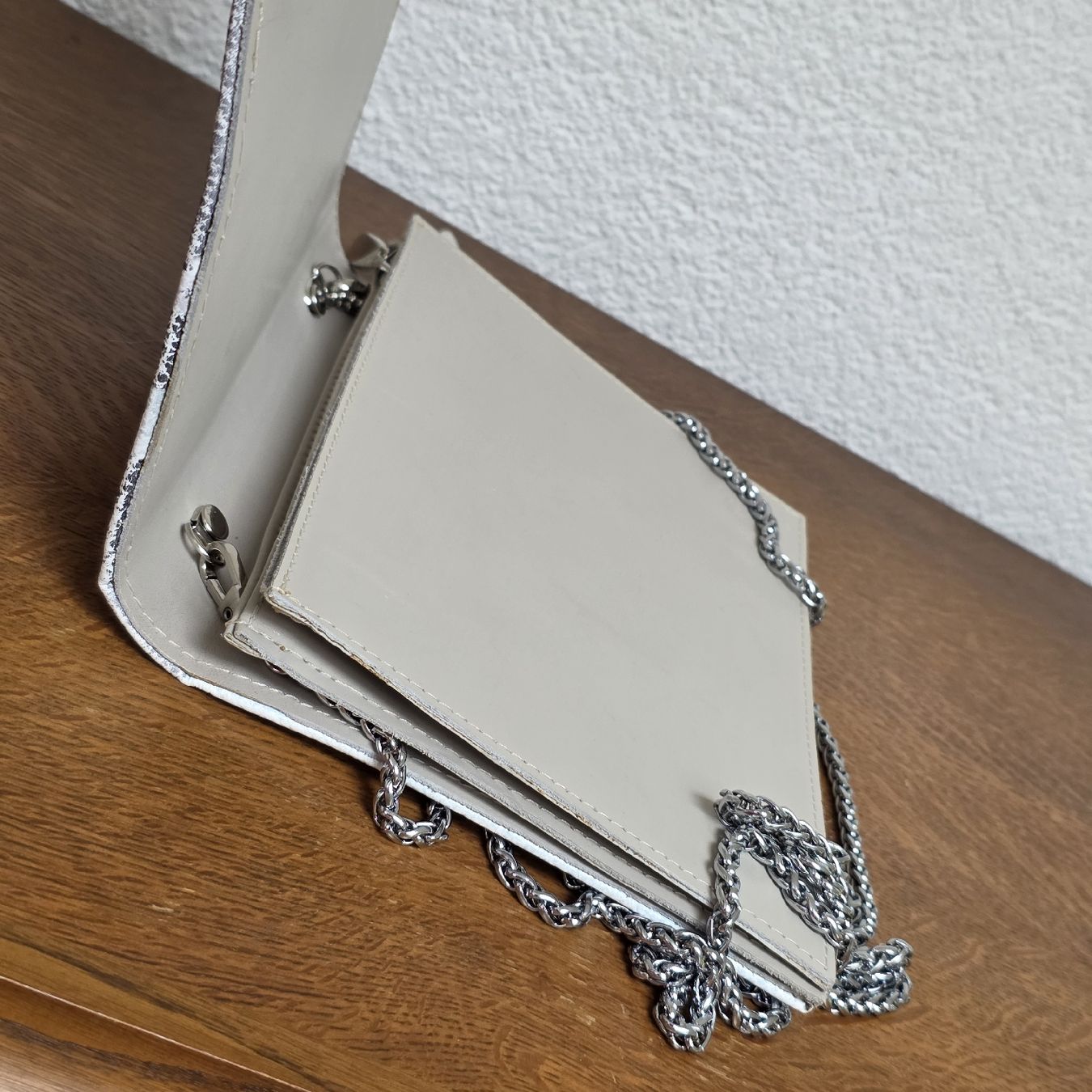 Borse da donna: Breakfast at Tiffanys Clutch, Buch Handtasche – Usato da Rheinsulz venduto da Gilea 1