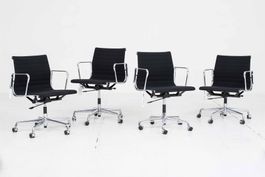 Vitra EA 117 Bürostuhl von Eames in schwarzem Hopsak