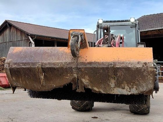 Tutte le macchine: Balayeuse hydraulique bema – Usato da coeuve venduto da luc_smz6 3