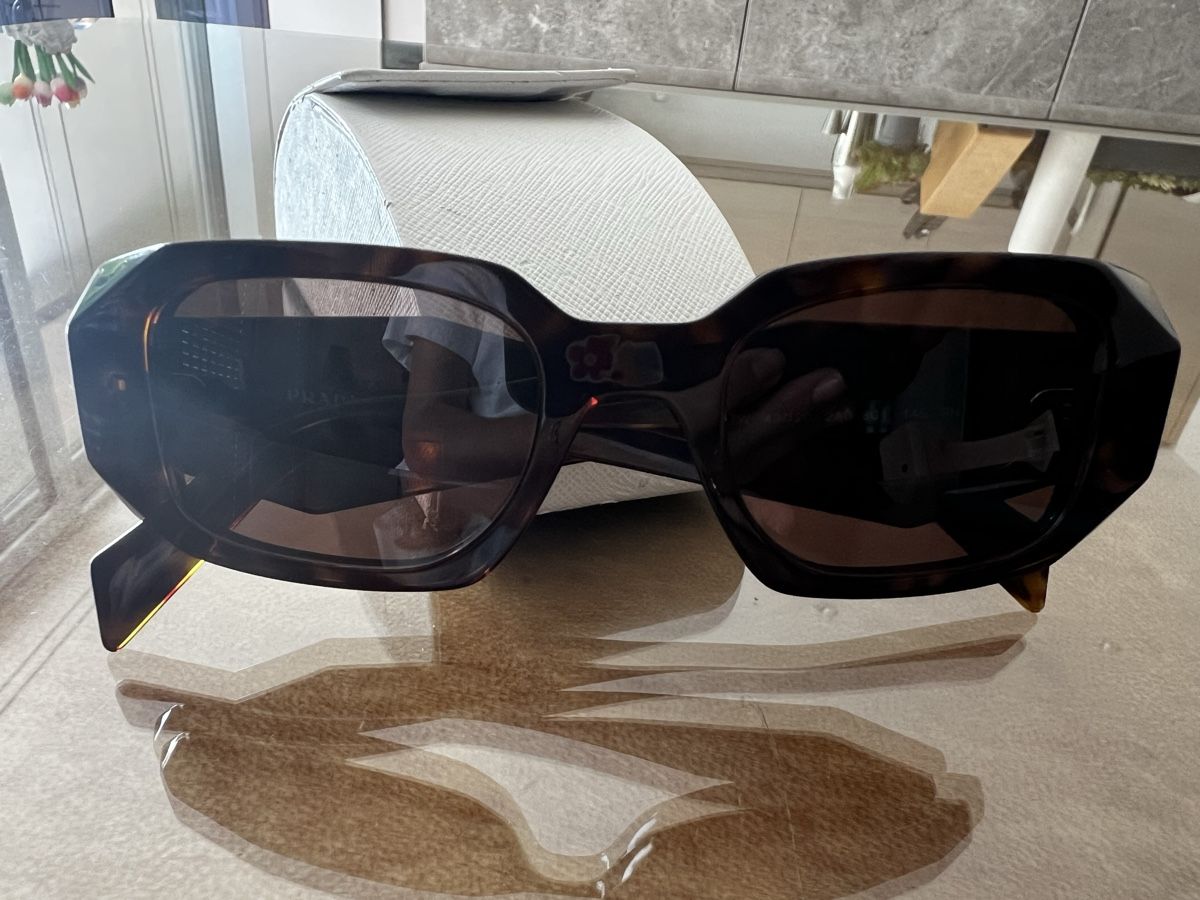 Prada Occhiali & Lenti: Prada Brown Square-frame Sunglass – Usato da Rüschlikon venduto da ece_7tnb