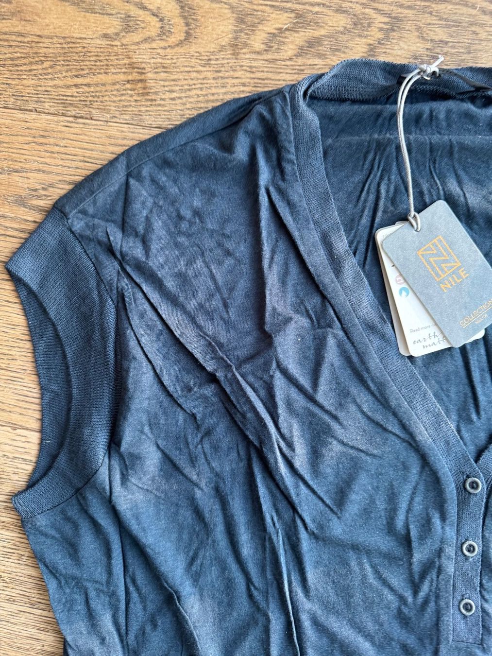 Top: Top, Nile //NEU// L – Nuovo (secondo la descrizione) da Stettfurt venduto da outlet72 1