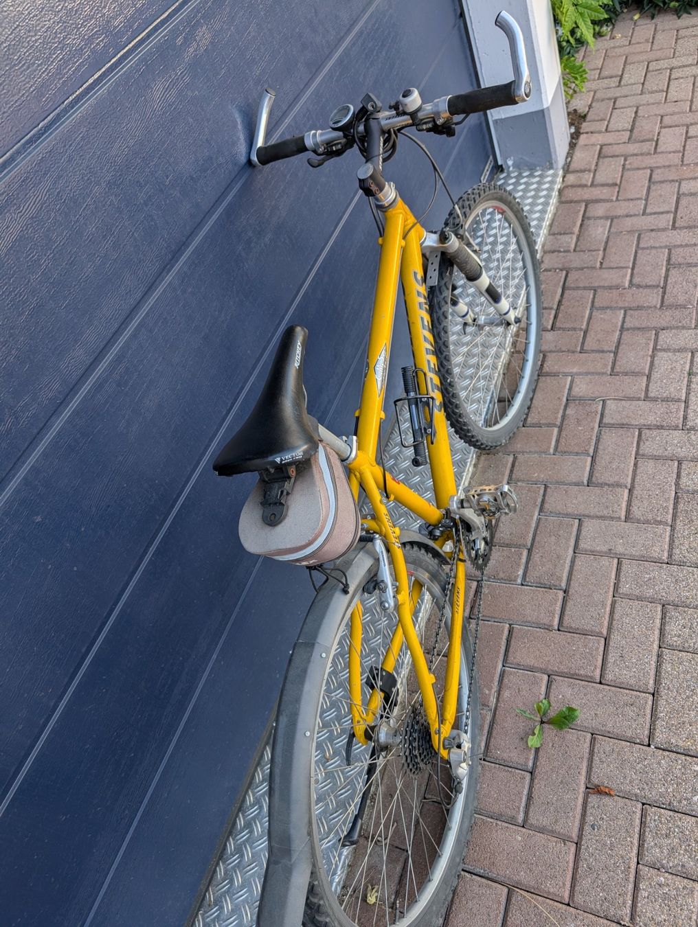 Stevens Biciclette: Tolles MTB  STEVENS  17Zoll gelb – Usato da Zürich venduto da Laika5 4