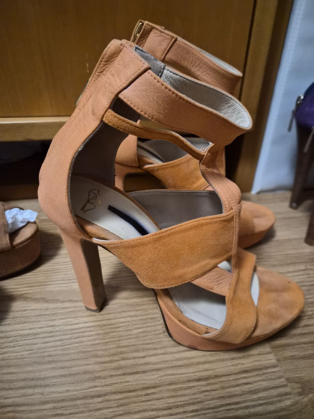Scarpe da donna: High Heel Shoes Assortment Size 37 – Usato da Maur venduto da Sofi___ 1