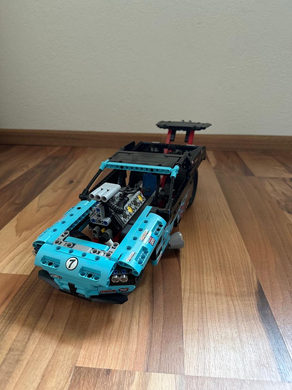 Lego Kit di costruzioni: LEGO Technic Drag Racer 42050, LEGO Technic Avec Plans – Usato da Vétroz venduto da enz_gr95