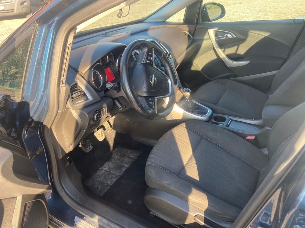 Opel Automobili: Opel Astra Kombi, JG 2011, frisch ab MFK! – Usato da Buch am Irchel venduto da nellsch87 5