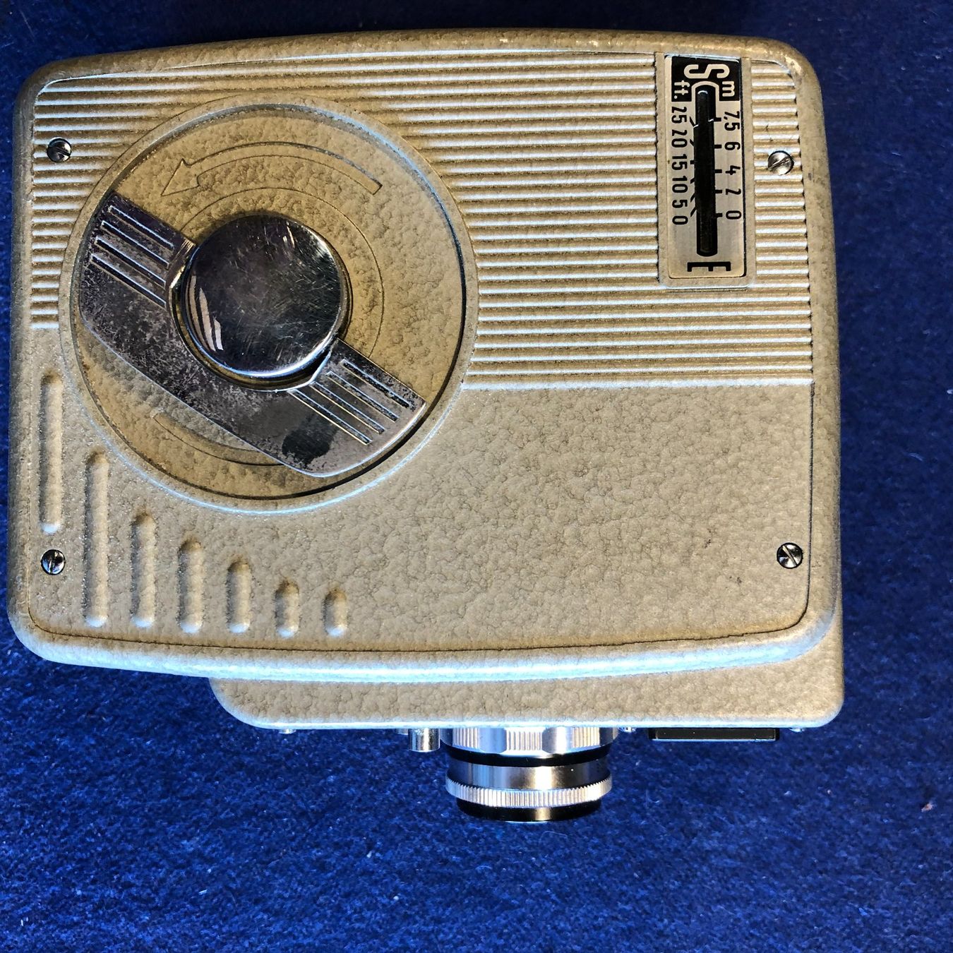 Videocamere: caméra Cima 8 et super 8 opérationel avec accessoires – Usato da Poliez-Le-Grand venduto da Japi0 2