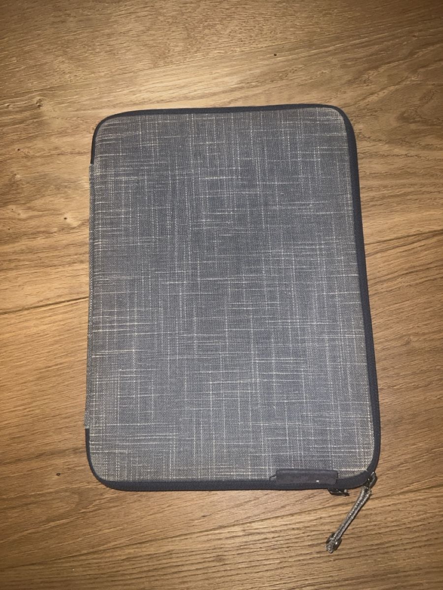 Borse: Laptoptasche Grau – Usato da Luzern venduto da Whateverr