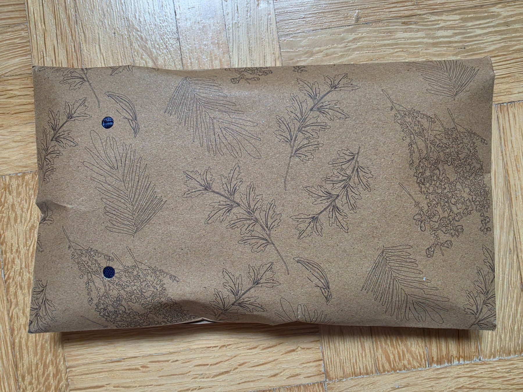 Foulard & Sciarpe: festlicher Schal (neu) – Nuovo e nell'imballaggio originale da Stäfa venduto da flamingo_17 4