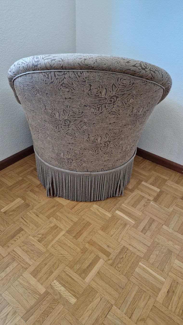 Poltrone: Fauteuil crapaud complètement refait à neuf – Nuovo (secondo la descrizione) da Bôle venduto da cyr_d8kz 1