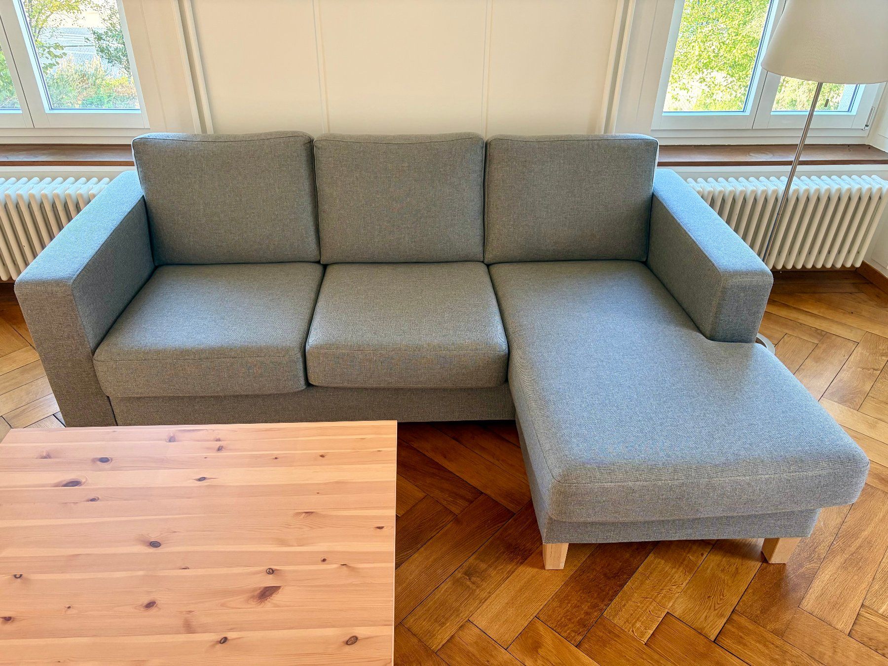 Divani: Ecksofa MAISON 2-Sitzer mit Longchair – Usato da Seon venduto da pav_dcw2