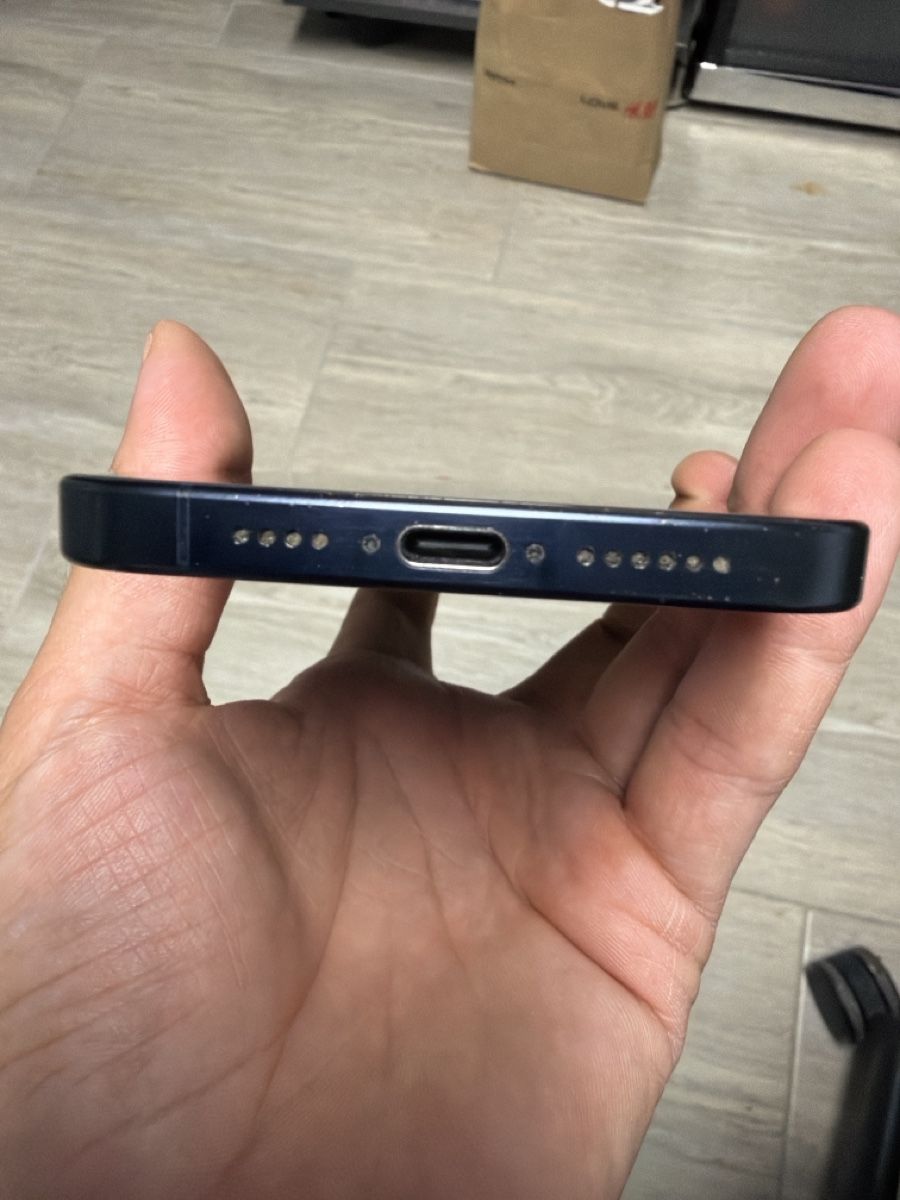 Apple Telefoni cellulari / Smartphones: iPhone 15 Pro Max blau – Nuovo (secondo la descrizione) da Neuhausen am Rheinfall venduto da Golf-GTI 2