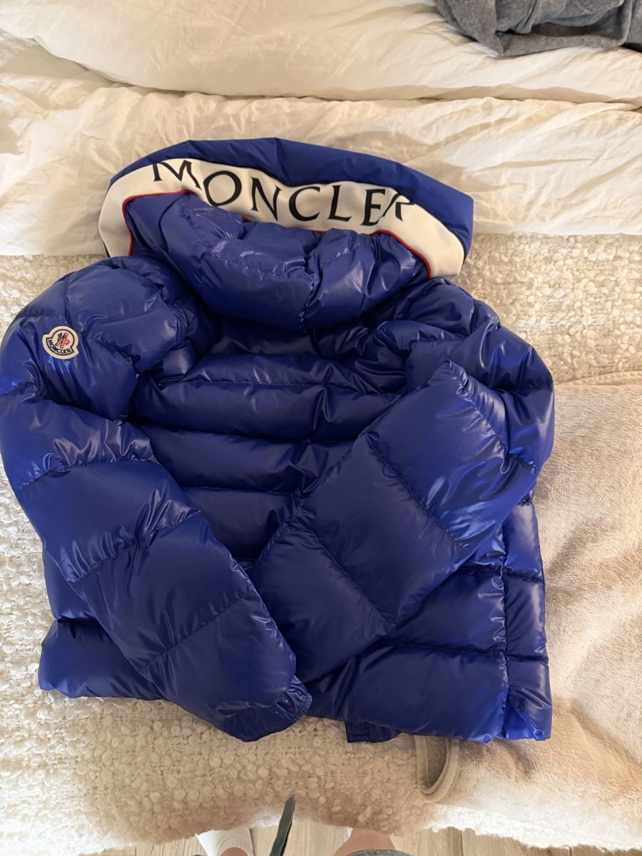 Moncler Jacken: Blaue Montcler Jacke – Gebraucht aus Wallisellen von ckohler01 3