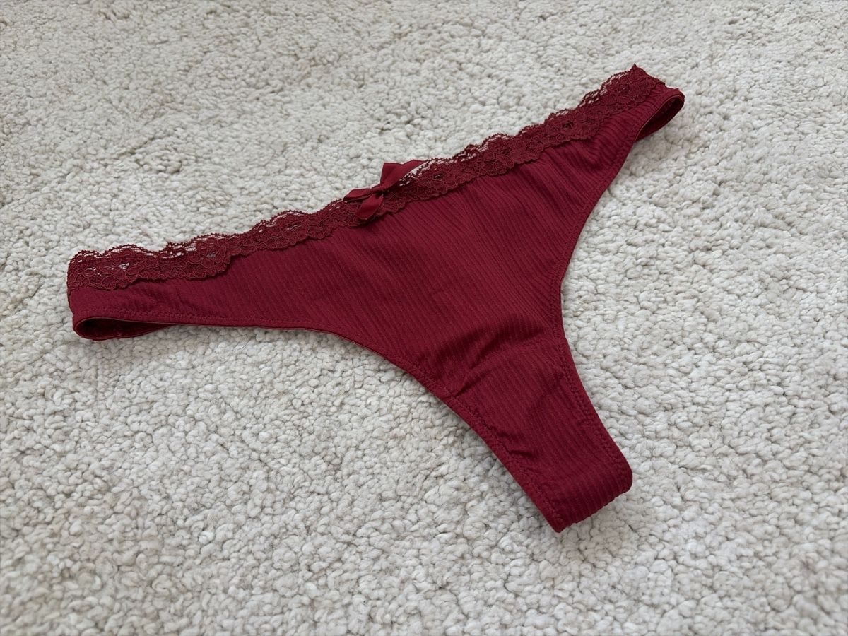 Hunkemöller Autres dessous: Hunkemöller String | S – Neuf (Voir description) à Rudolfstetten par A_Milione 1