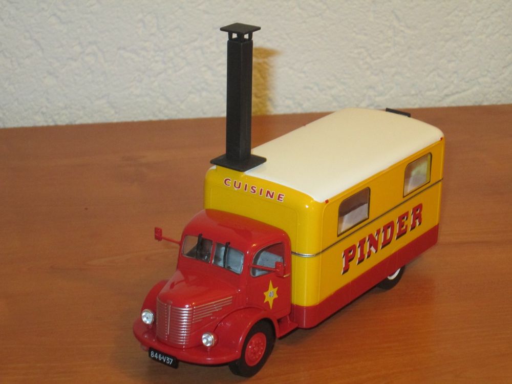 Camion UNIC ZU51 Cuisine Cirque Pinder 1952 - Altaya 1/43 - Neuf Boîte