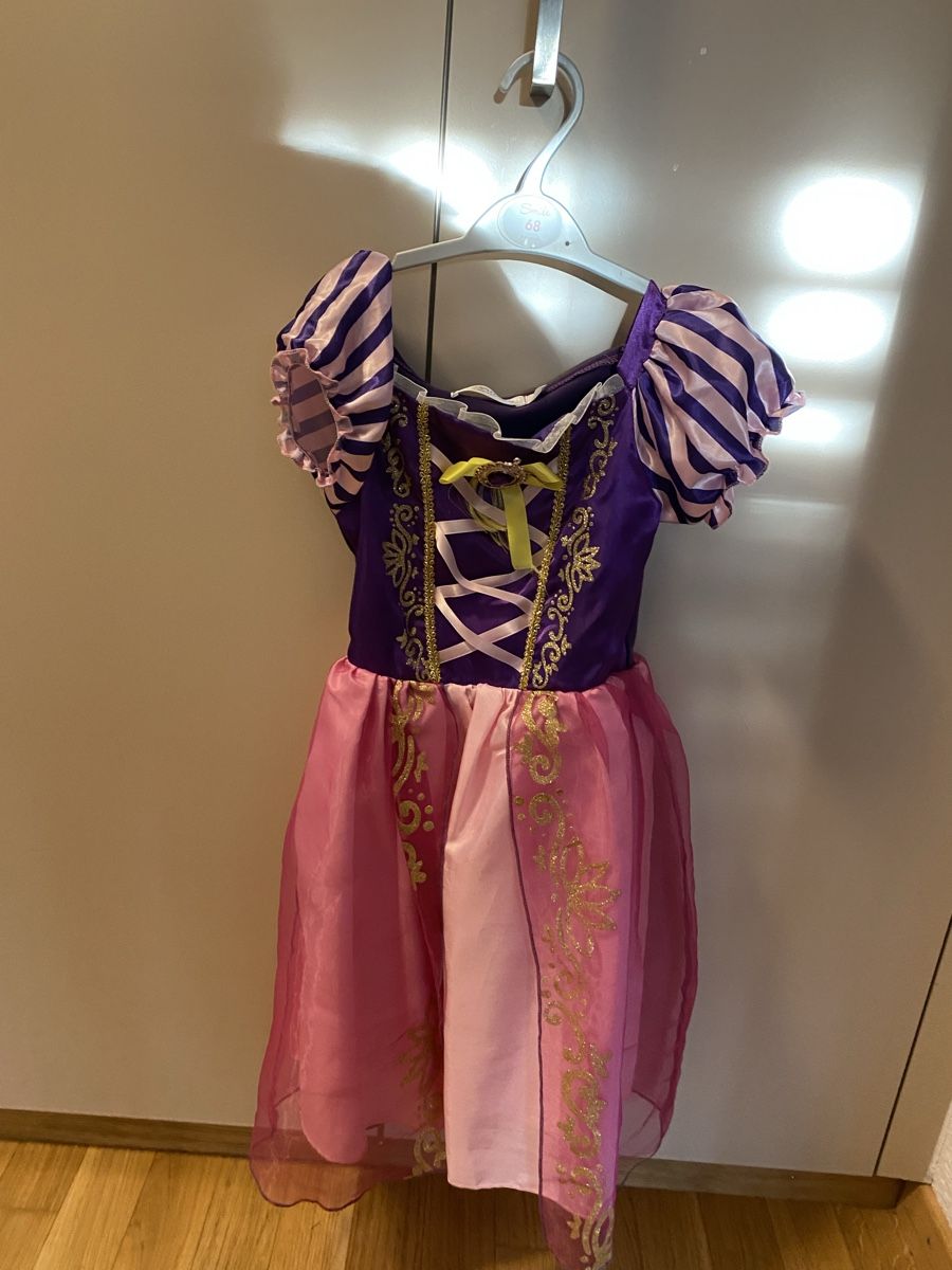 Costumi: Rapunzel Kleid 110 – Usato da Root venduto da Ona9987