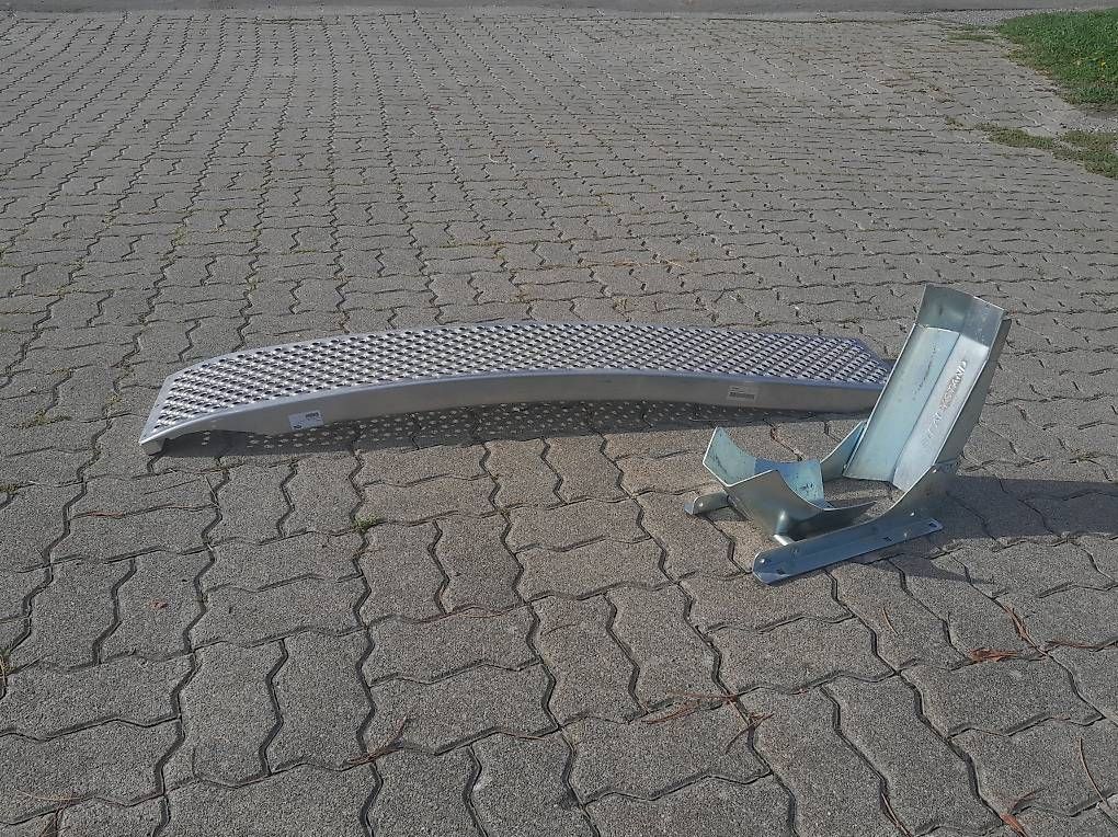 Rampe di accesso: Motorradwippe und Auffahrtrampe – Nuovo e nell'imballaggio originale da Unterägeri venduto da brj04 1