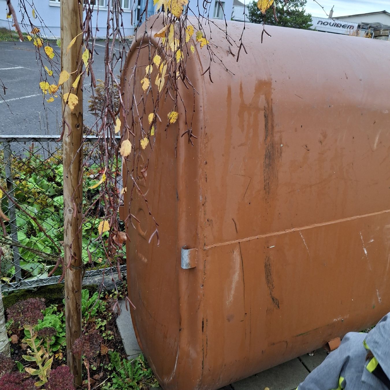 Riscaldamento: Öltank mit Wanne – Usato da Buttwil venduto da mon_wsy9 1