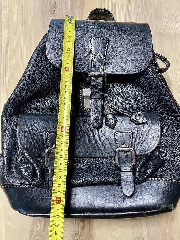 Zaini: Sac à dos en cuir – Usato da Borex venduto da Lena_Mi